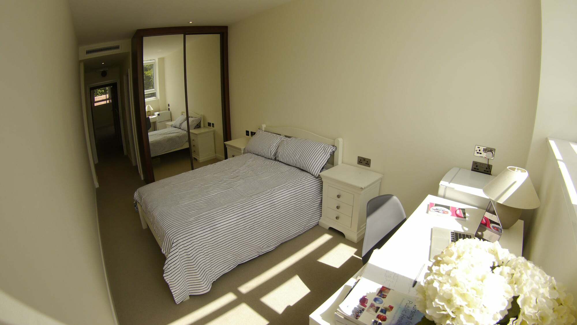 Graphic House Aparthotel นอร์ริช ภายนอก รูปภาพ
